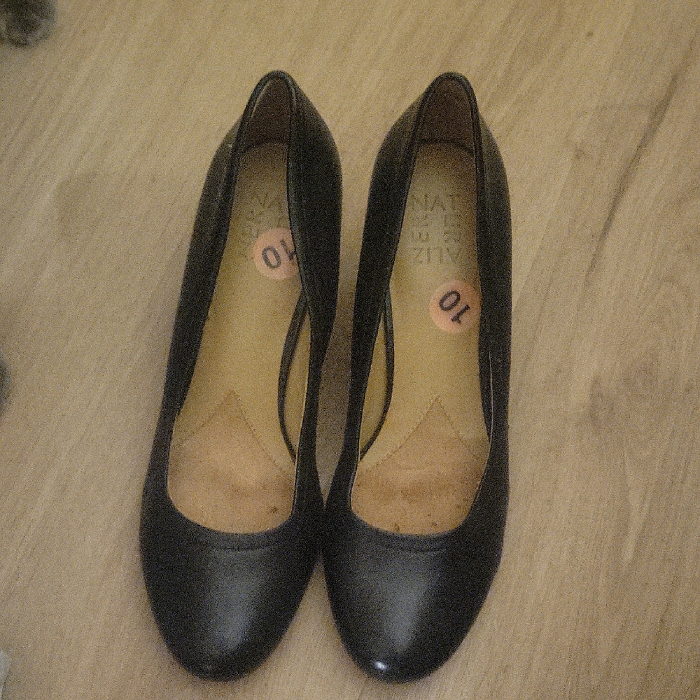 Naturlizer Wedge Flats